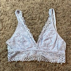 Aerie Bralette with v-back